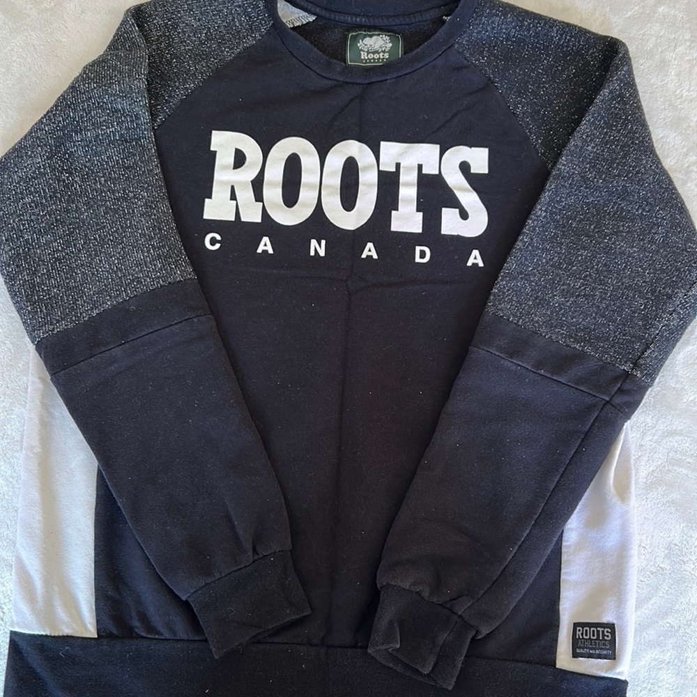 Roots Pullover